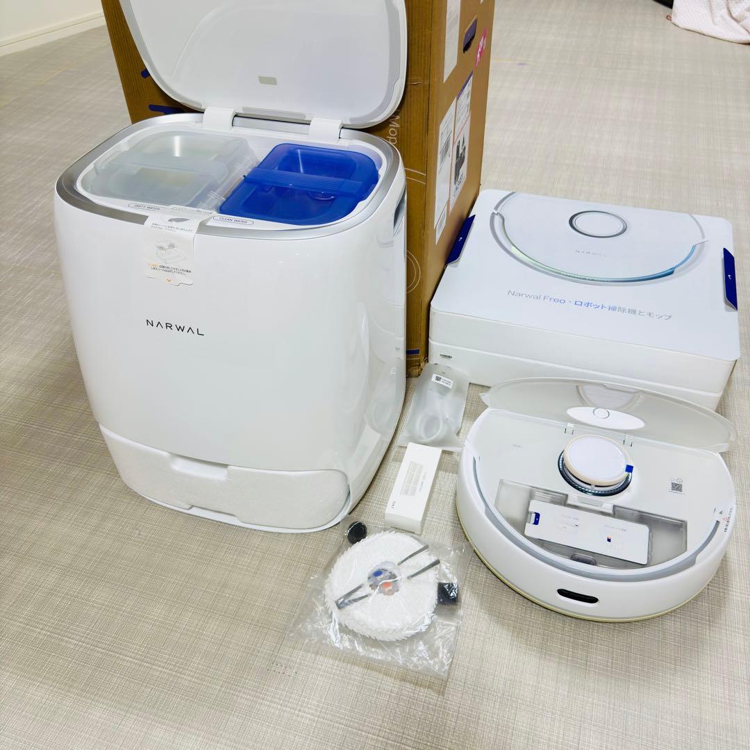 Narwal Freoロボット掃除機 本体 + ステーション