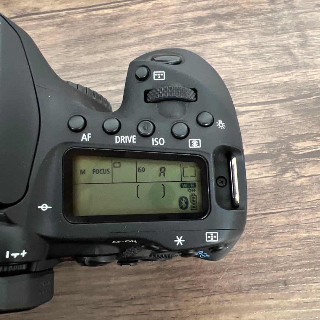 Canonデジタル一眼レフカメラEOS90D EF-S18-135 レンズキット