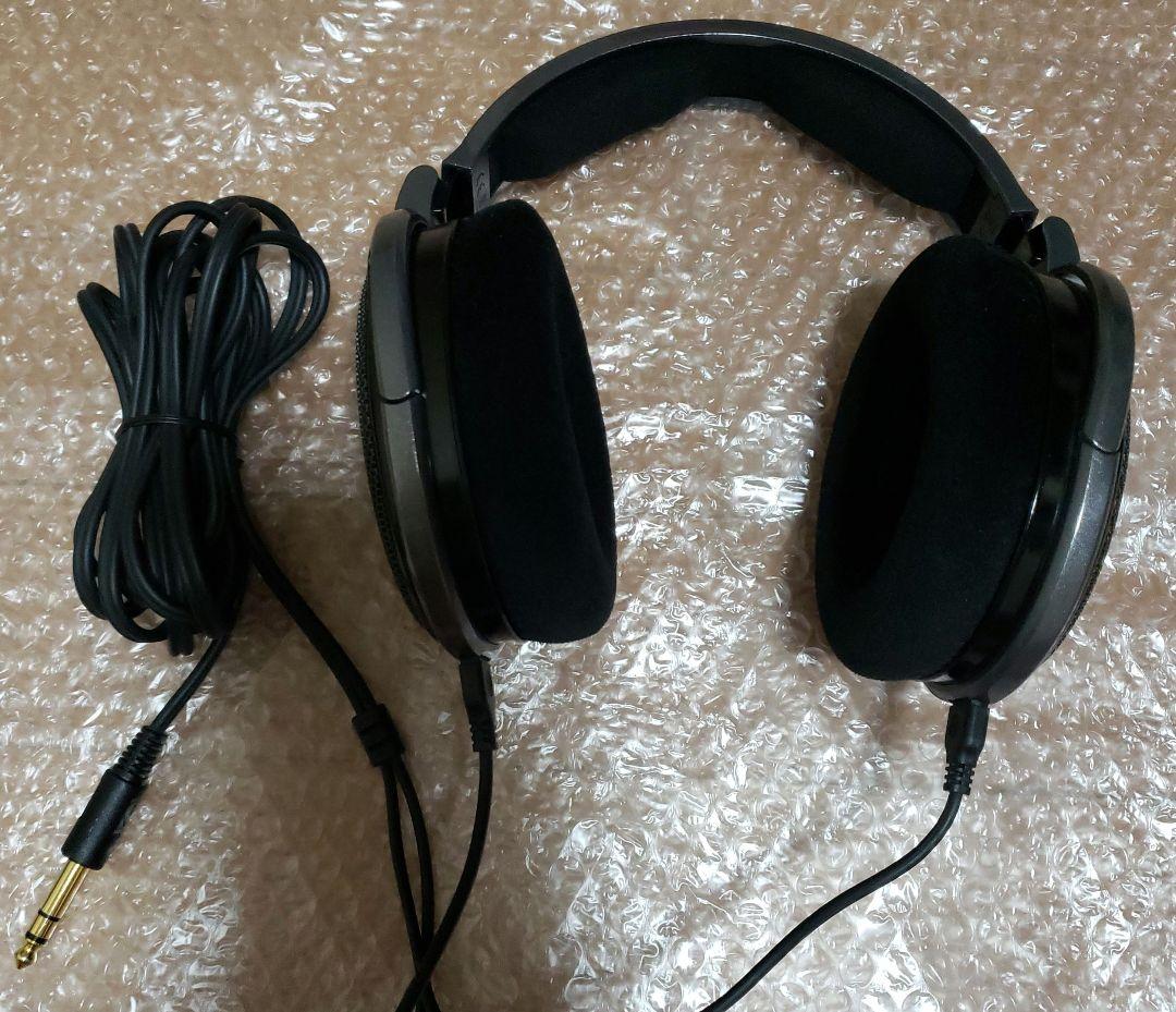 ヘッドホン HD650