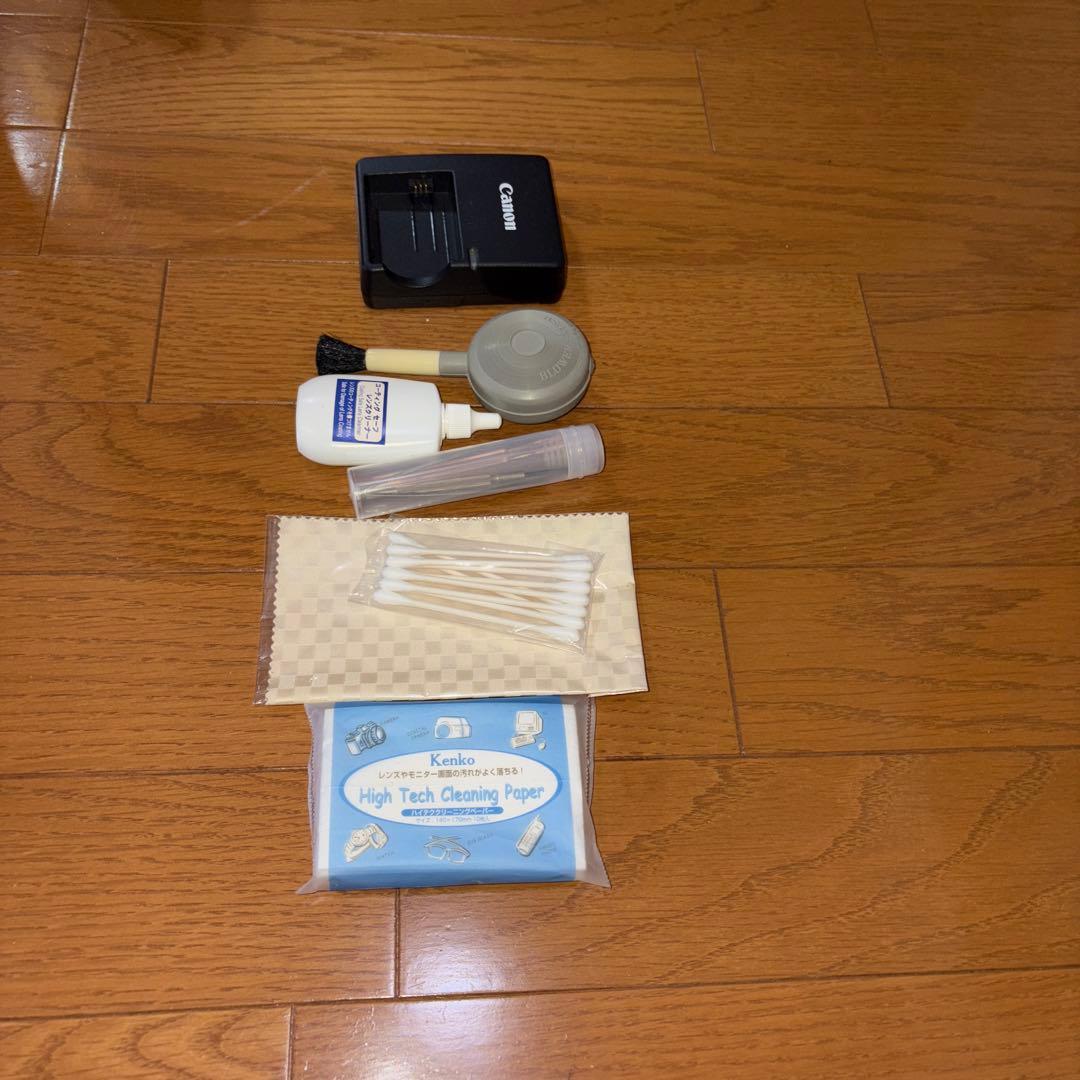 Canon デジタル一眼レフカメラ レンズ2本付き　EOS kiss X2