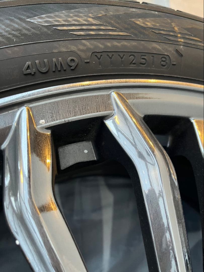 20インチ スタッドレスタイヤ４本セット(ホイール付き)