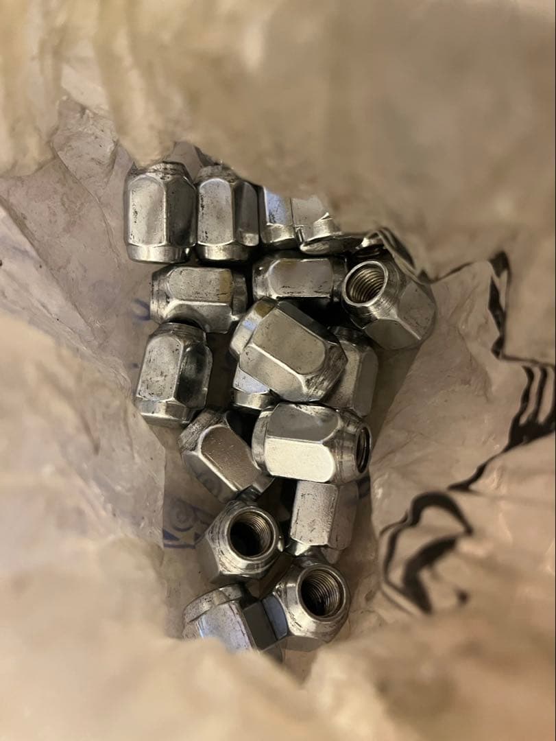 20インチ スタッドレスタイヤ４本セット(ホイール付き)