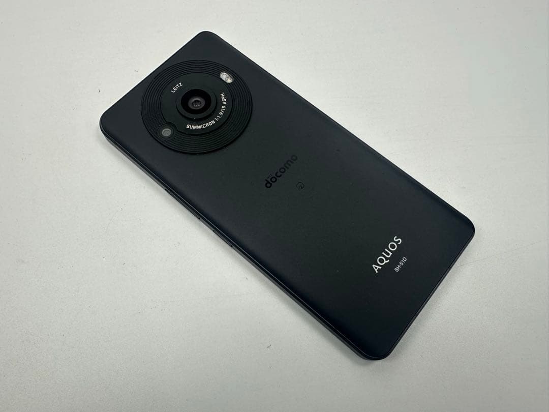 外観美品 Aquos R8 pro docomo 256gb ブラック
