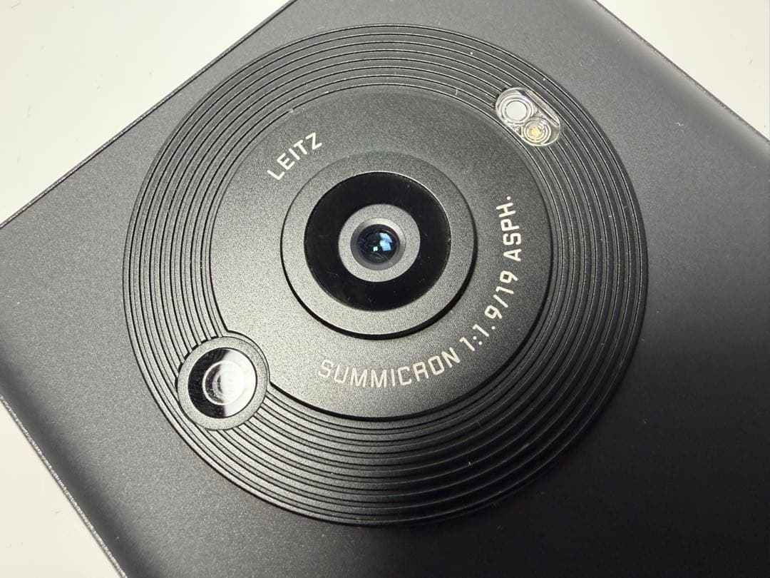 外観美品 Aquos R8 pro docomo 256gb ブラック