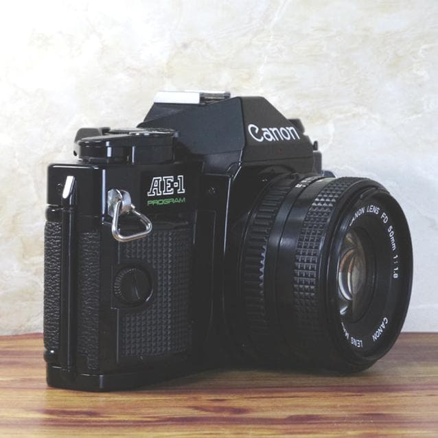 【整備済完動品】CANON AE-1 PROGRAM 黒＋New FD 50ｍｍ