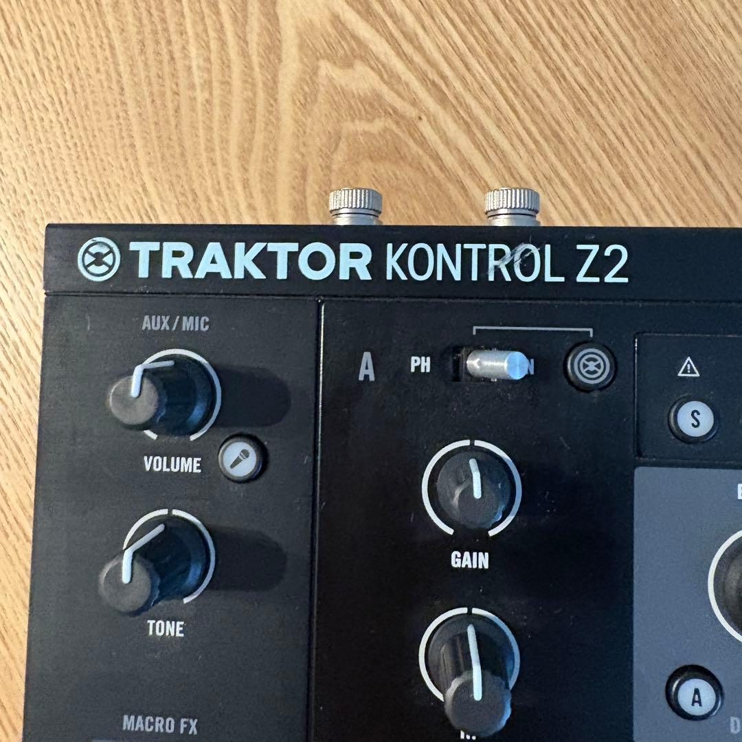 KONTROL Z2 DJミキサー