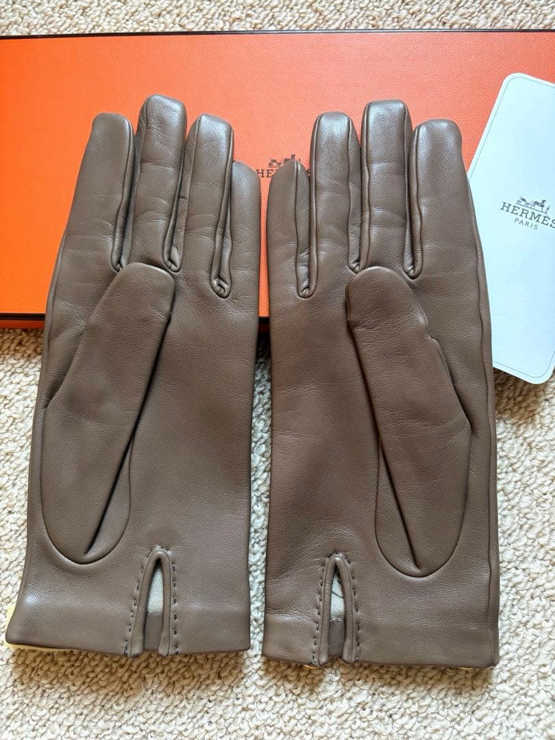 HERMES エルメス グローブ　手袋/ エトープ/ ゴールド金具