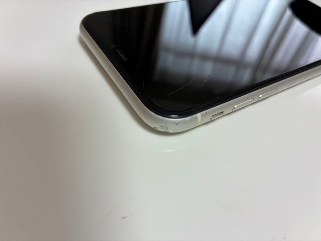 iPhone11 128g ホワイト　SIMフリー