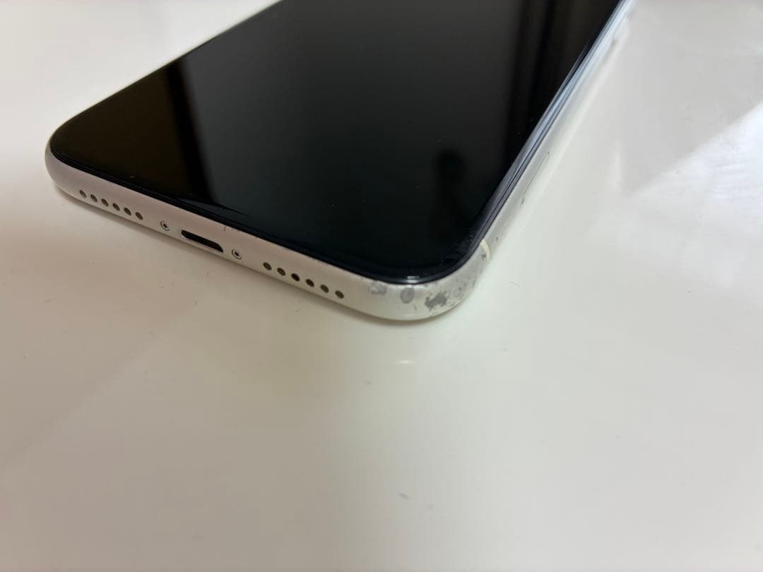 iPhone11 128g ホワイト　SIMフリー