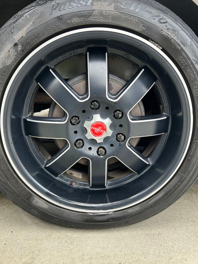ファブレス パンデミック LM8 18インチ 4本セット ハイエース
