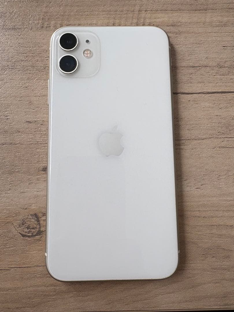 Apple iPhone11 ホワイト