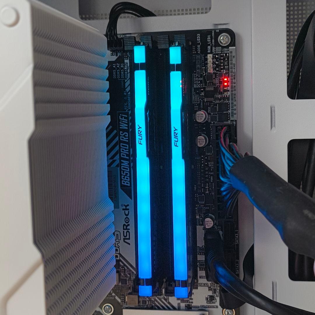 メモリー KINGSTON FURY DDR5 32GB cl30 6000mhz