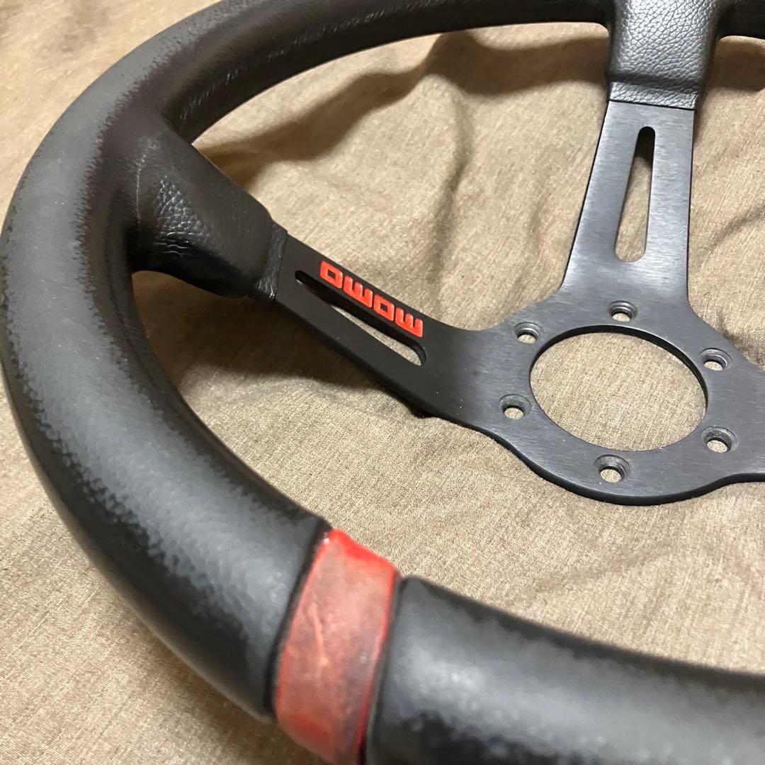 momo ステアリング 33パイ　330mm ディープコーン