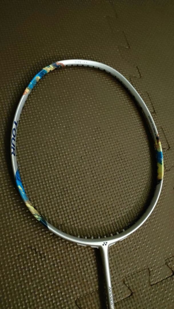 ヨネックス　ナノフレア700ツアー