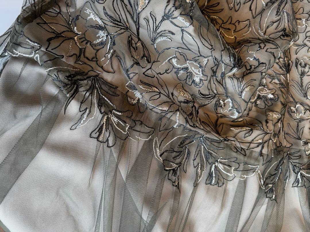 LE'RURE リルアー　スリーブレススカラップドレス　カーキ