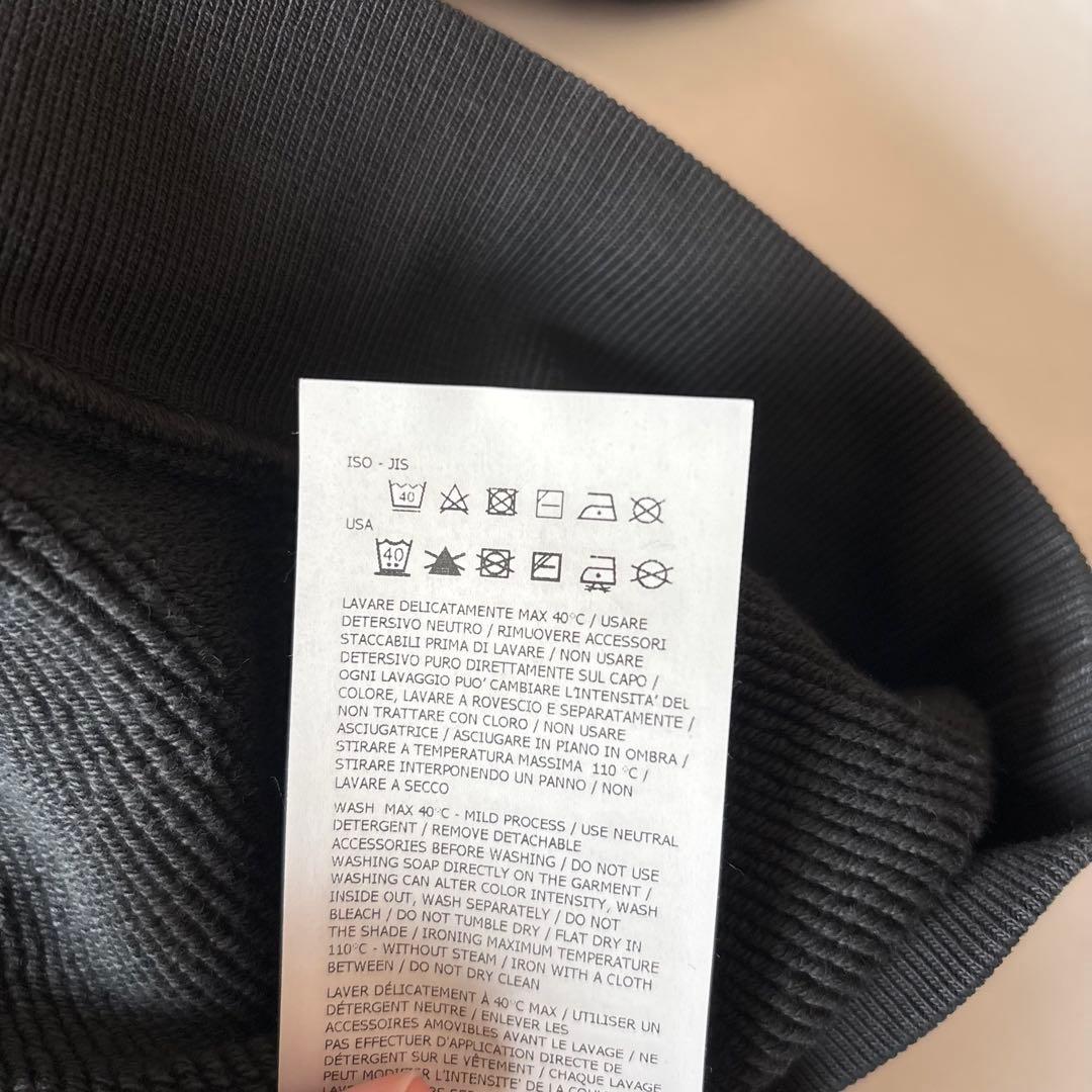 バッジ付 STONE ユーズド加工 ツイル織りスウェットシャツ