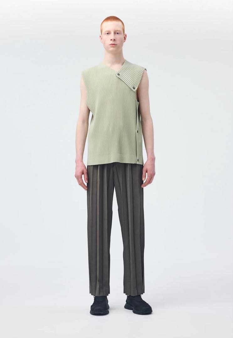 セール！新作！オムプリッセイッセイミヤケの高級トップス