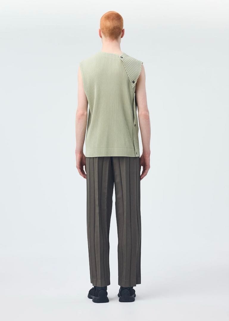 セール！新作！オムプリッセイッセイミヤケの高級トップス