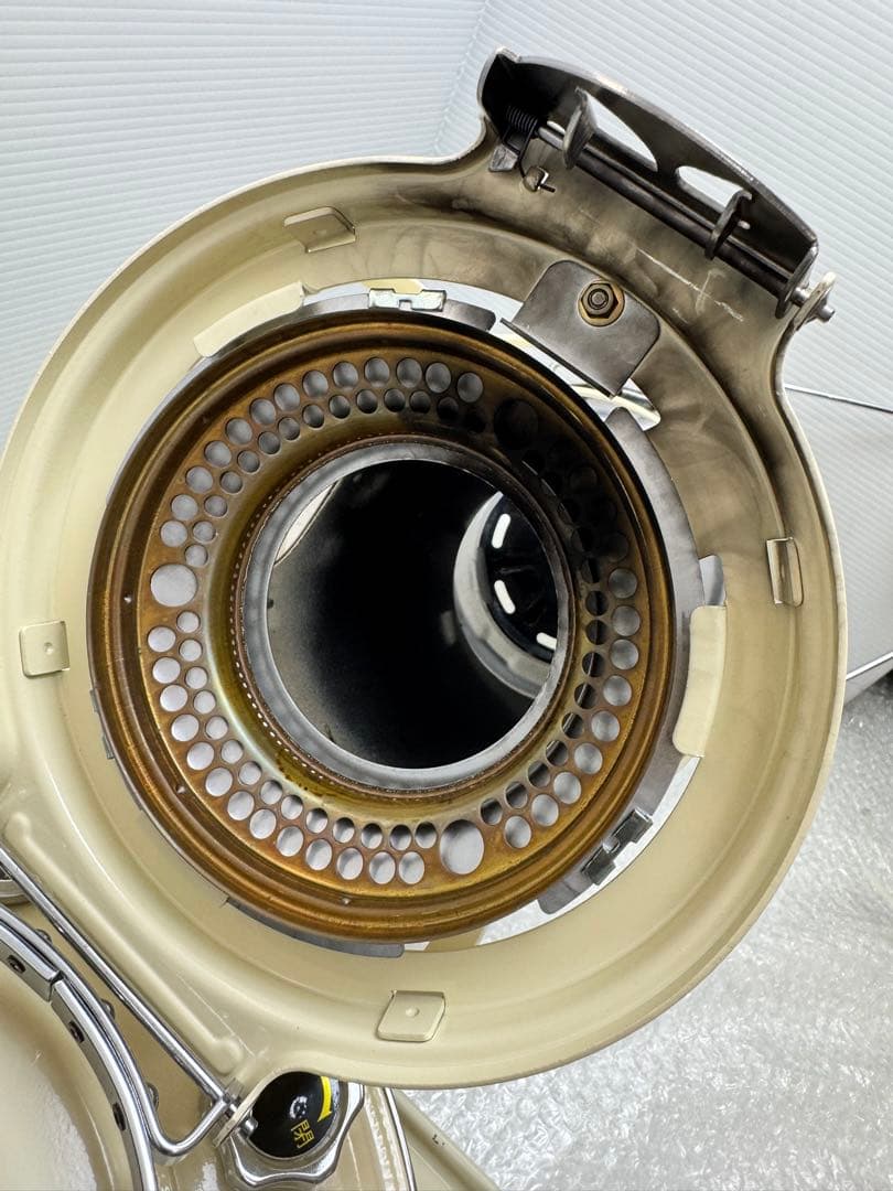 3*8様 Aladdin 石油ストーブ クリーム色