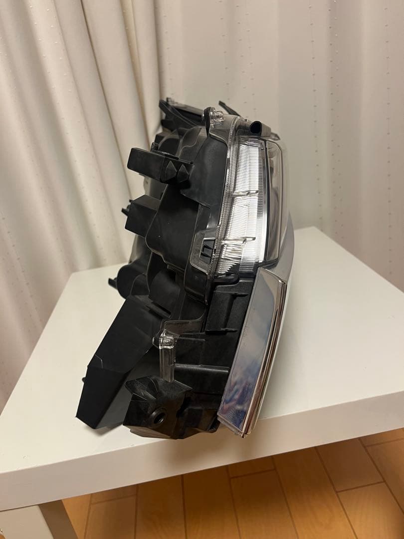 アルファード30 左ヘッドライトLED 3眼 純正部品　イチコー58-91