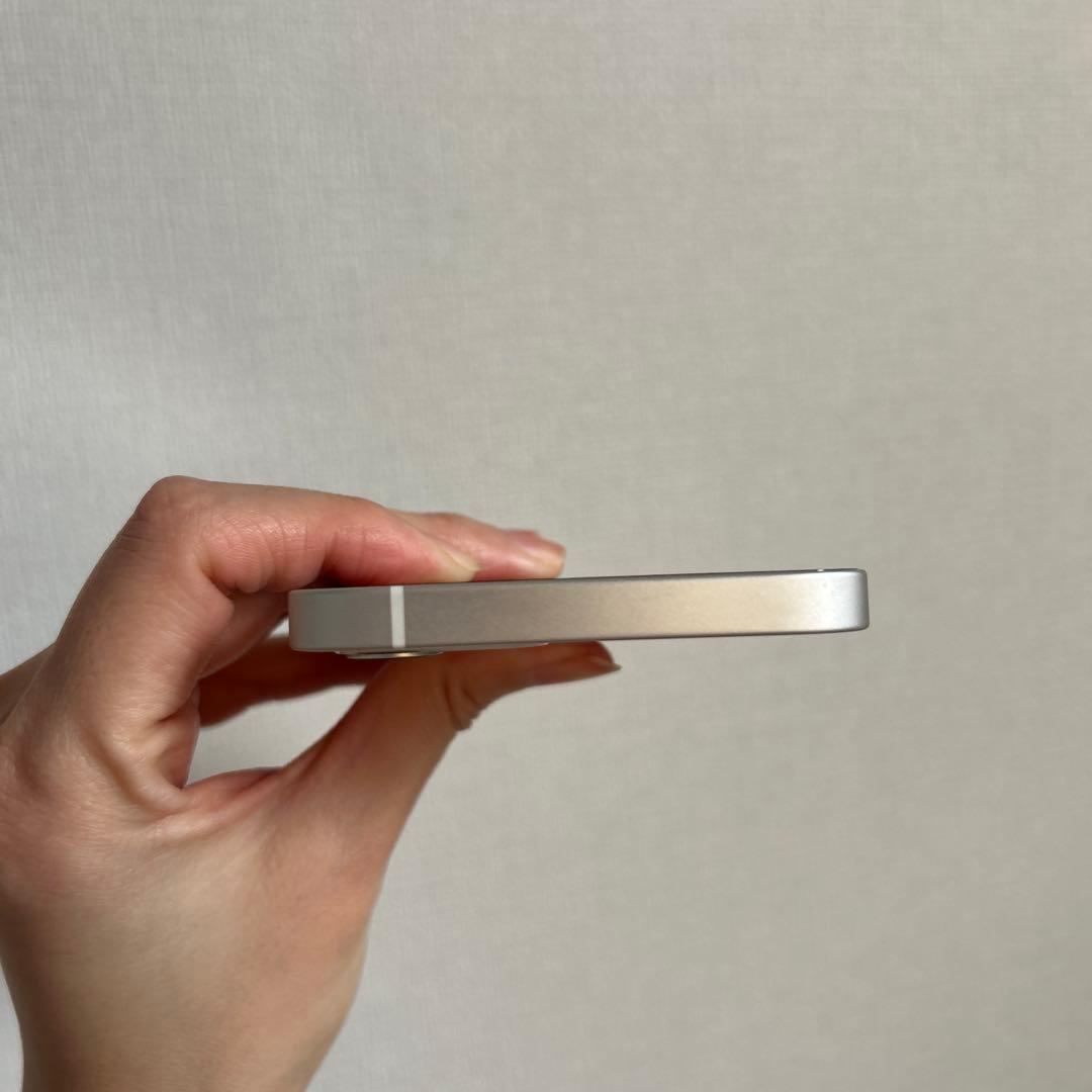 【美品】Apple iphone12 128GB ホワイト 付属品/箱あり