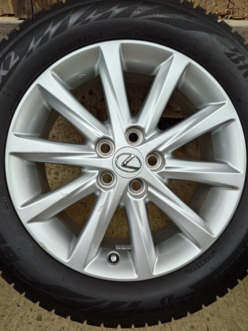 レクサスCT200h純正16インチ、タイヤホイールセット205/55R16