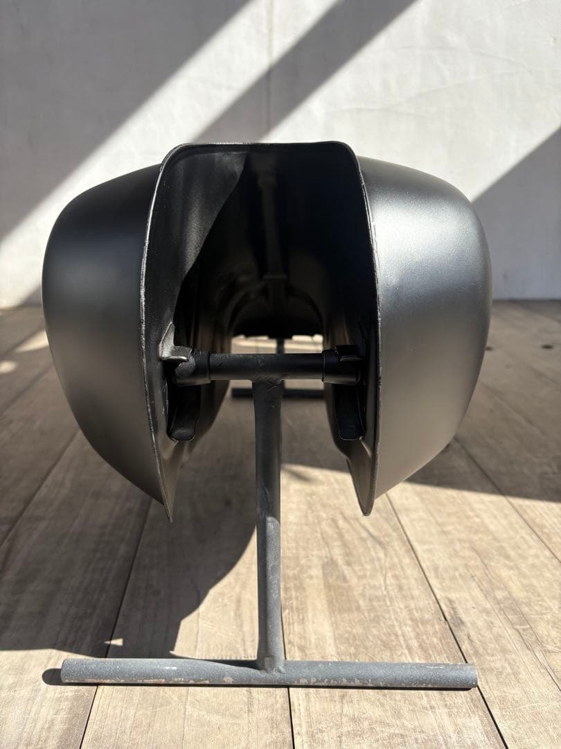 SR400 タンク 自家塗装（マットブラック&艶ありブラックステッカー）