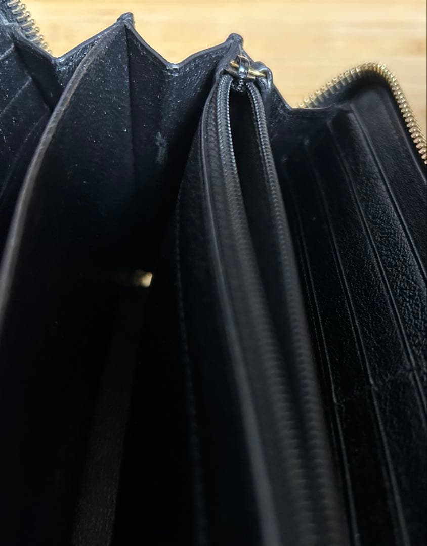 YSL イヴ・サンローラン ブラック 長財布