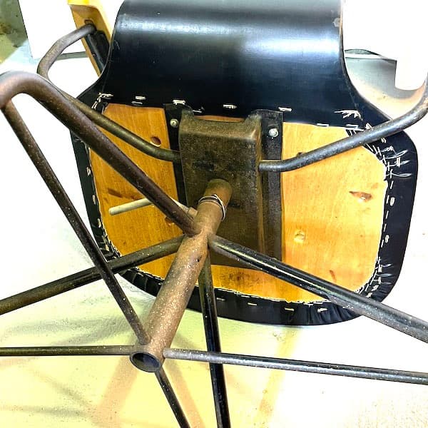 天童木工　カブトアームチェア　剣持勇　ミッドセンチュリーデザイナーズ家具　B