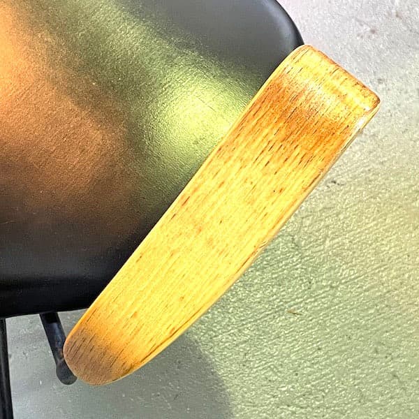 天童木工　カブトアームチェア　剣持勇　ミッドセンチュリーデザイナーズ家具　B