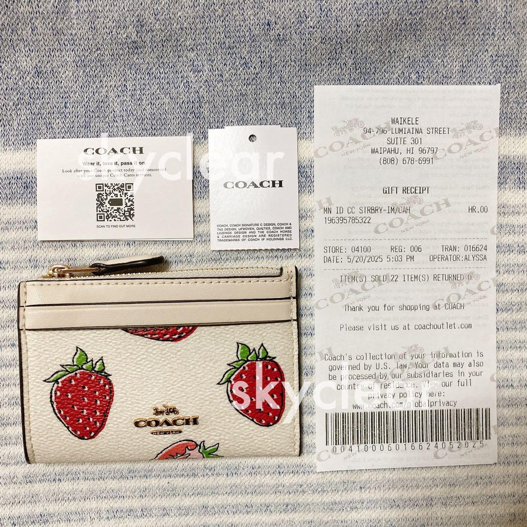 新品❇︎正規品 COACH いちご柄 ミニスキミーID パスケース