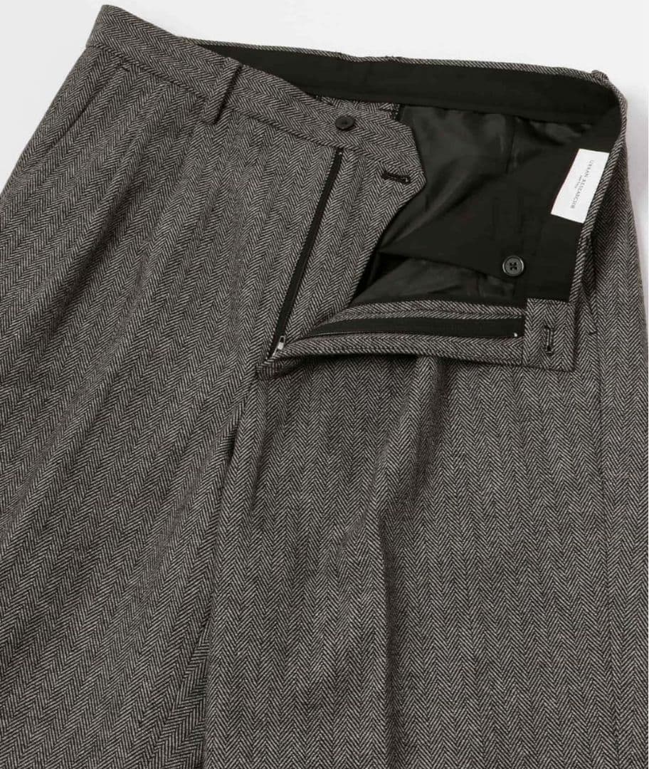 ヘリンボーンワイドストレートスラックス　アーバンリサーチ