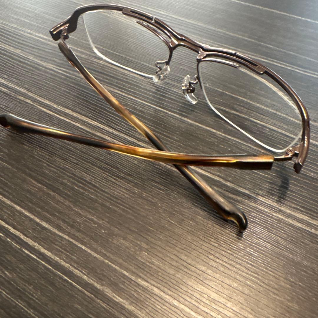 999.9 フォーナインズ　メガネ　ケース　クロス付き