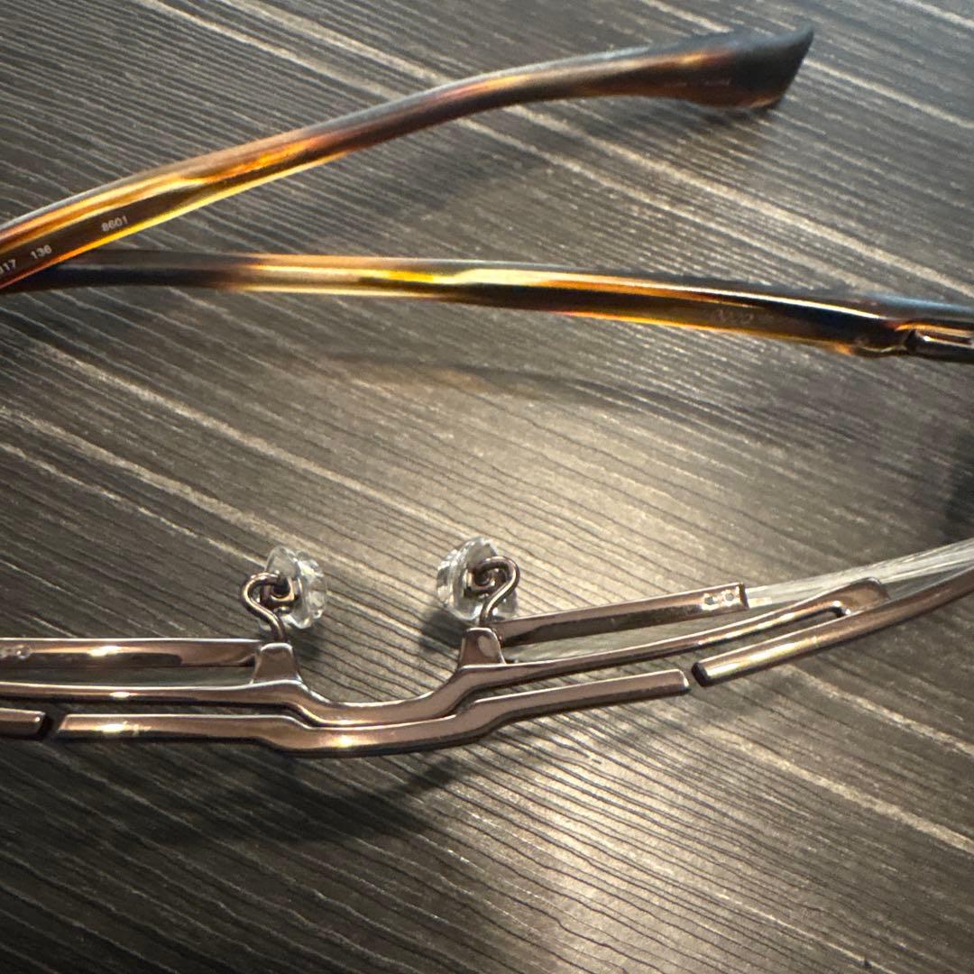 999.9 フォーナインズ　メガネ　ケース　クロス付き