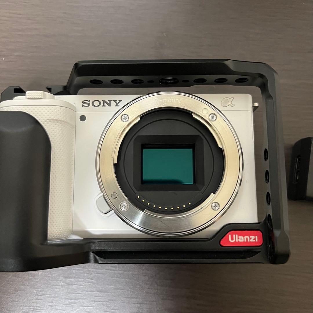 SONY ZV-E10 ミラーレス一眼カメラ（ホワイト） ボディー