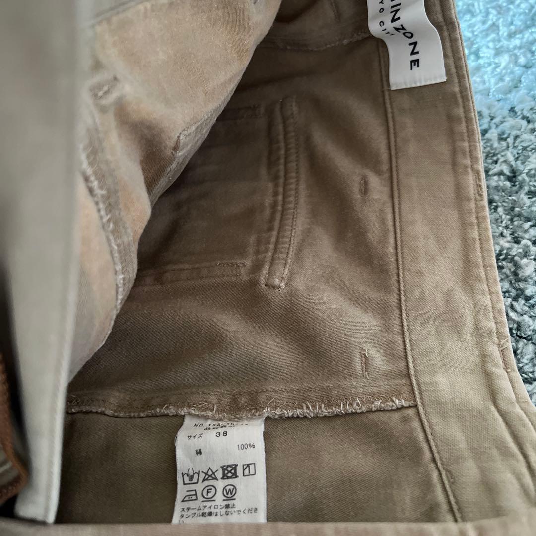 ザシンゾーンのベイカーパンツ3本、サイズ３８です。