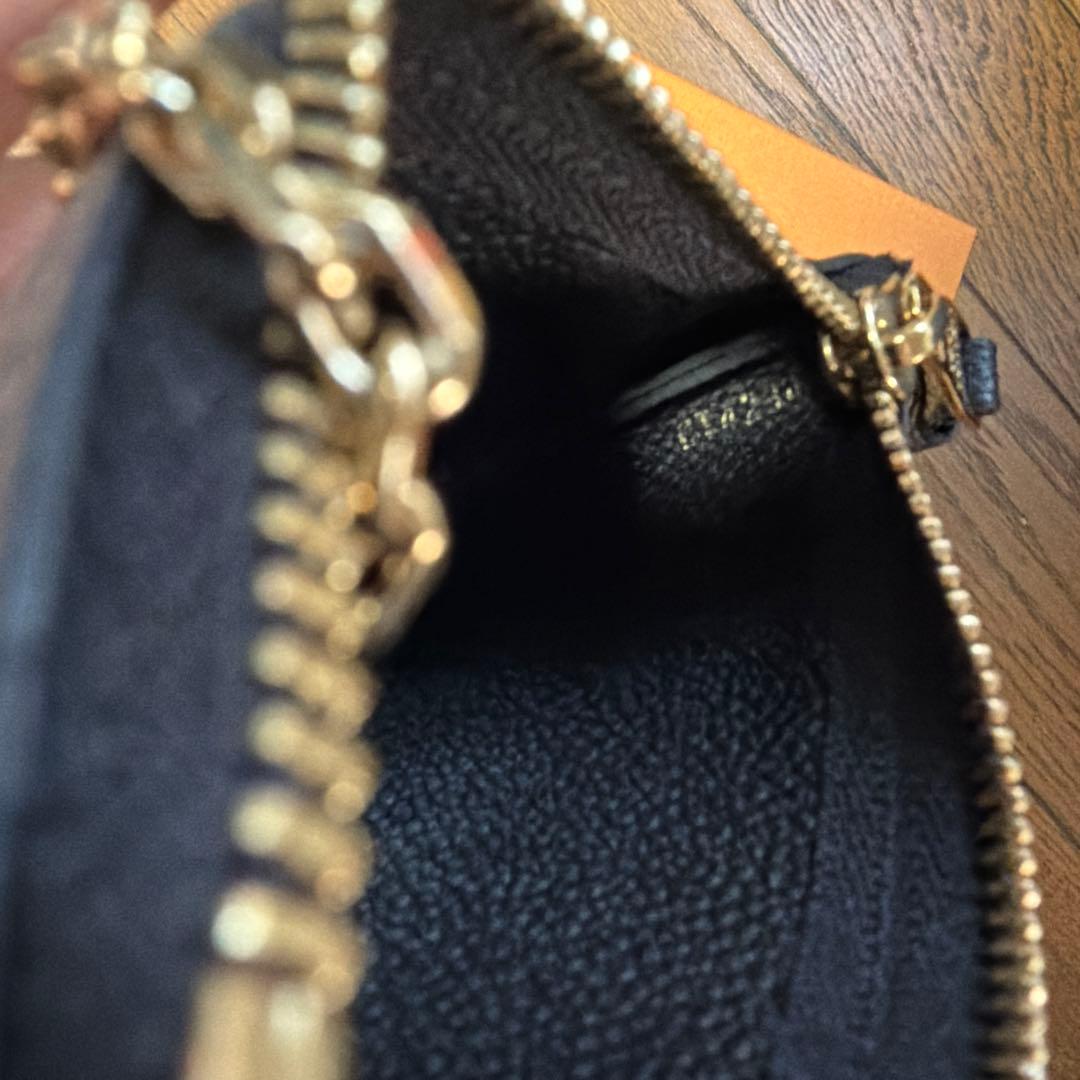 Louis Vuitton ケース ブラック