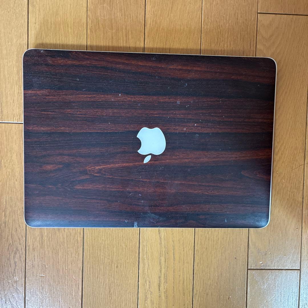 MacBook Air シルバー(13インチ,2017)