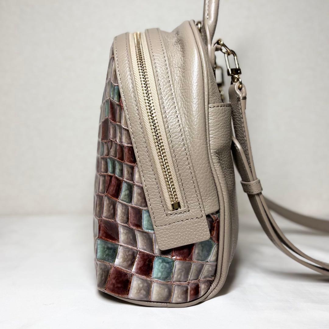 【極美品】　アタオ　バッグ　ミッドタウン　ヴィトロ　タッセル　アドリアエメラルド