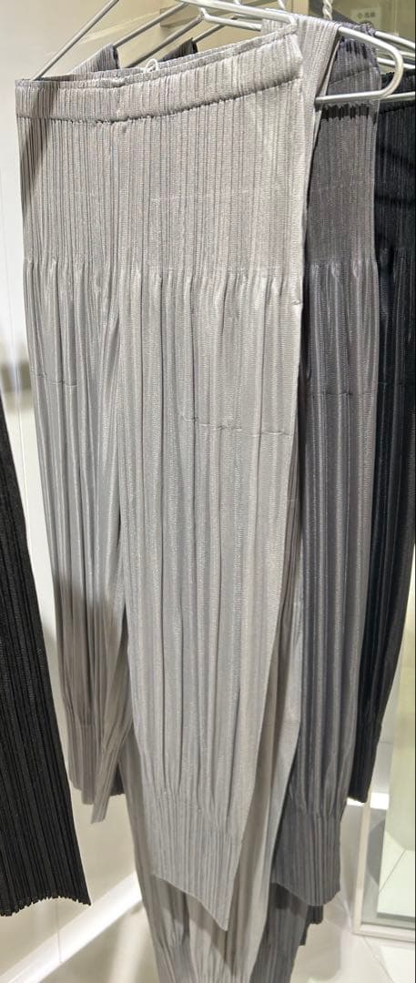PLEATS PLEASE ISSEY MIYAKE サルエルパンツ