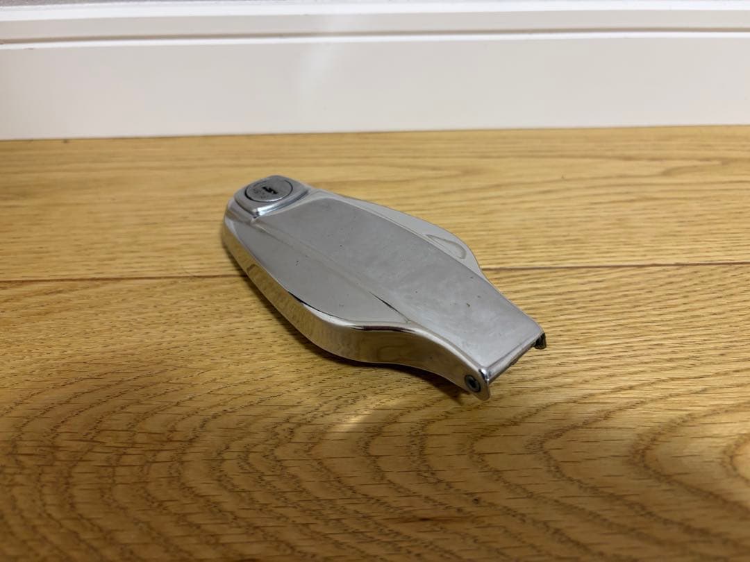 ❺-5 SR400 純正 タンクキャップ 初期型　ムール貝