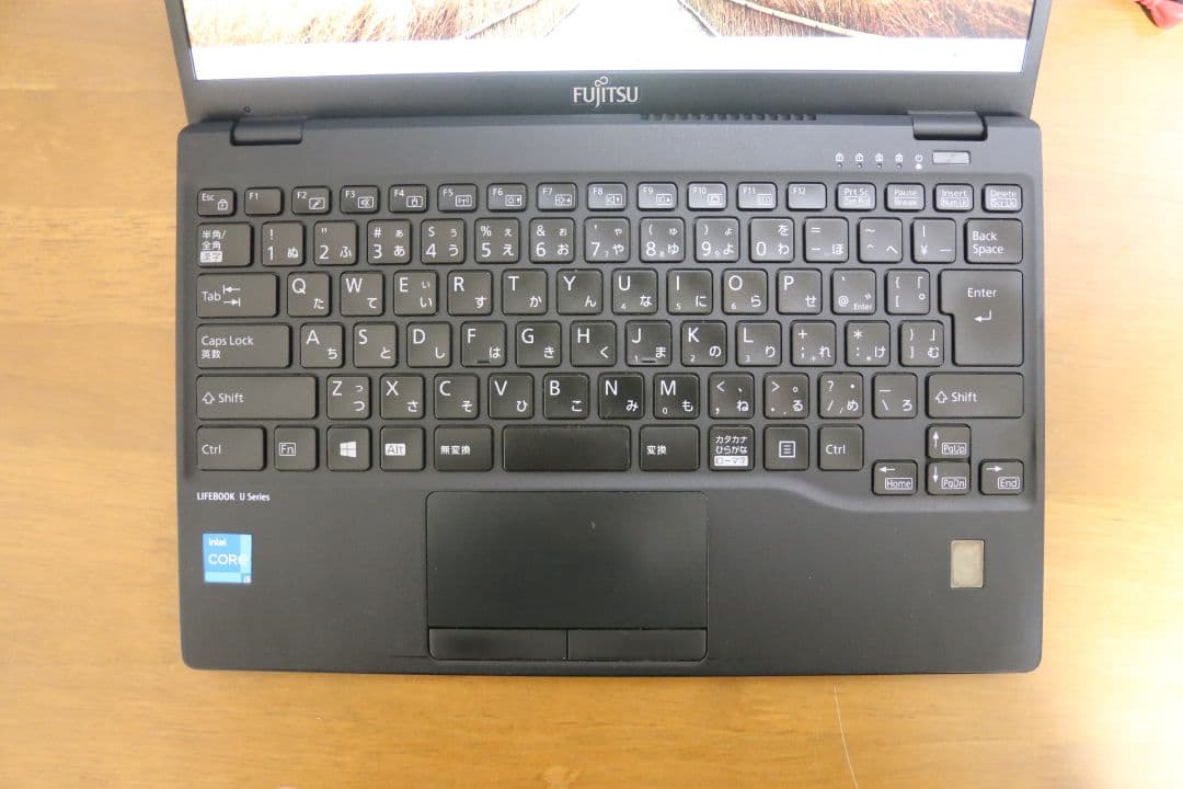 FUJITSU LIFEBOOK U9311/F 11世代 core i5