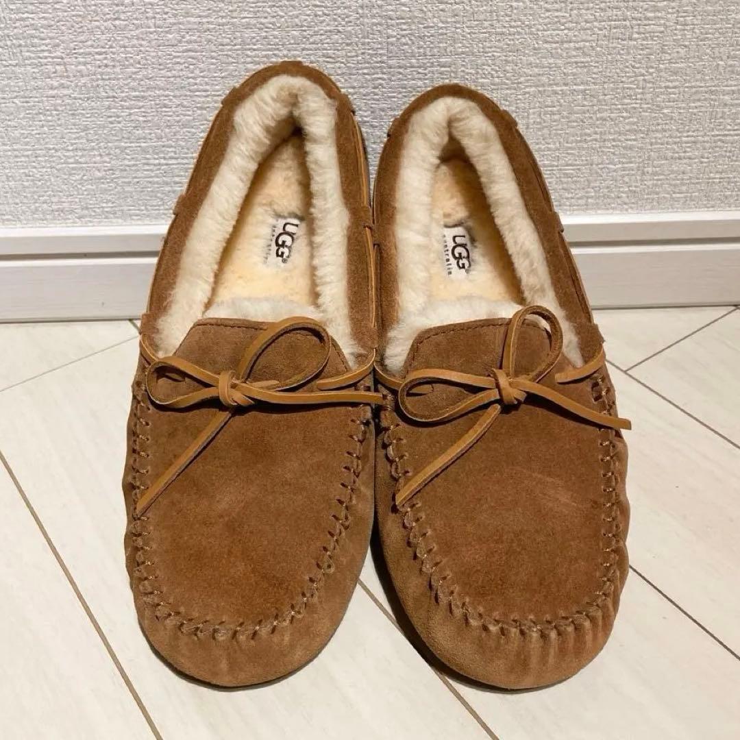 【新品 試着のみ】UGG アグ モカシン スリッポン27.0