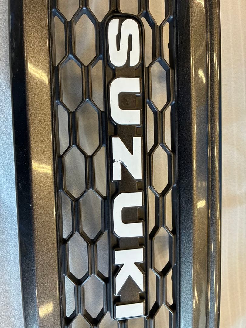 ジムニーシエラ　フロントガーニッシュ