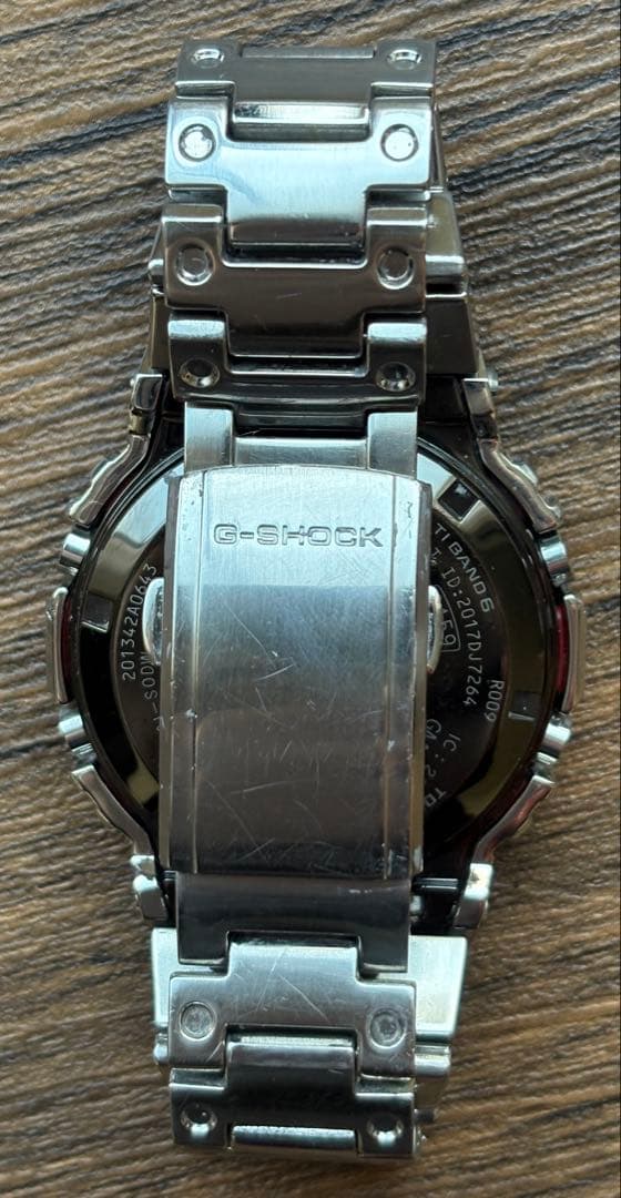 CASIO G-SHOCK GMW-B5000D-1JF 電波ソーラー シルバー