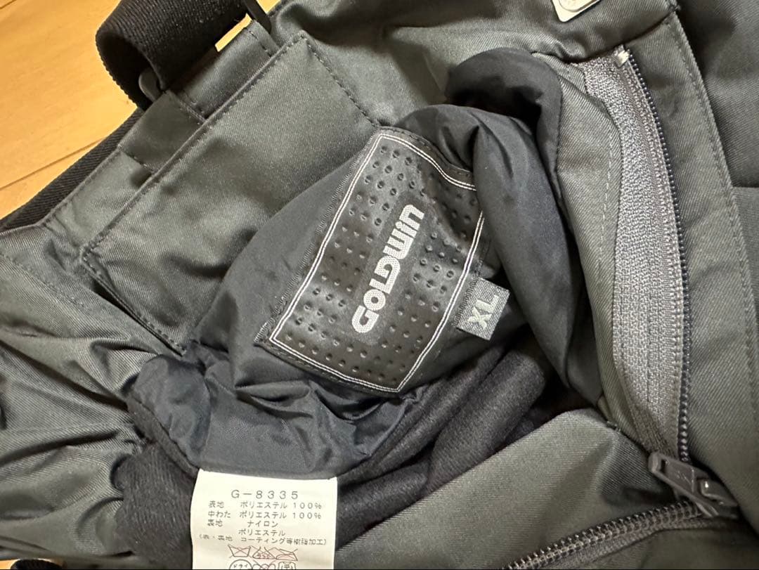 ゴールドウィン　スキーウェア　セットアップ　上下　ウェアL パンツXL