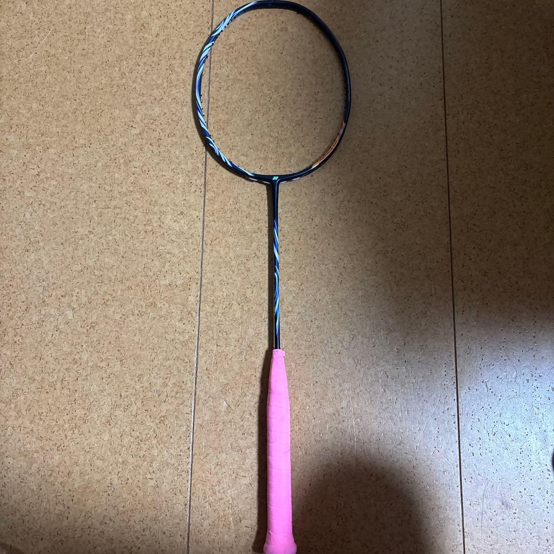 ASTROX 100zzバドミントンラケット　ジャンク品　2本セット