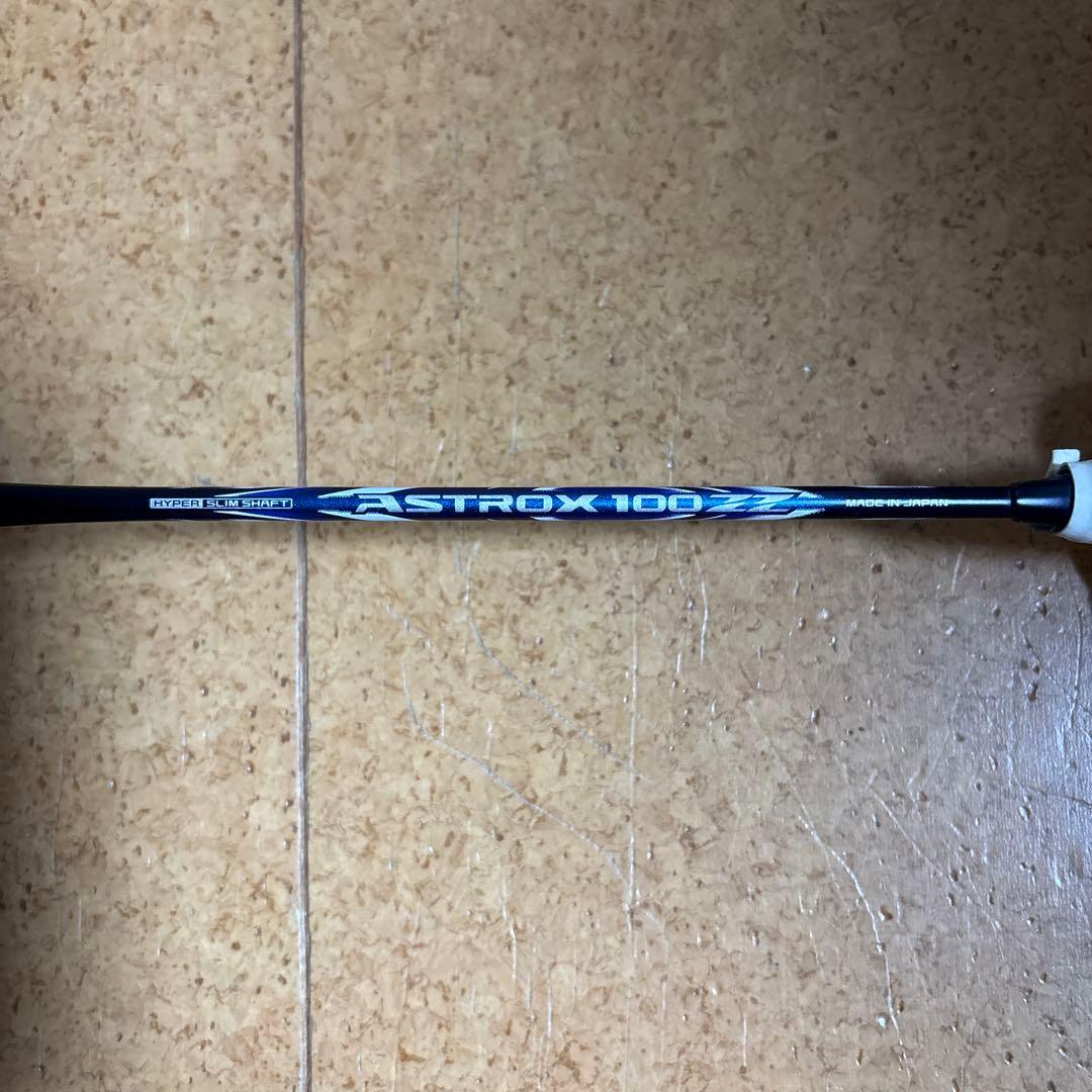 ASTROX 100zzバドミントンラケット　ジャンク品　2本セット