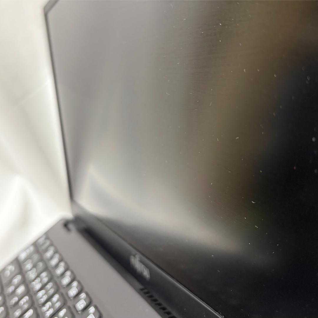 Microsoft Office付き超軽量ノートパソコン 富士通 WU-X/E3