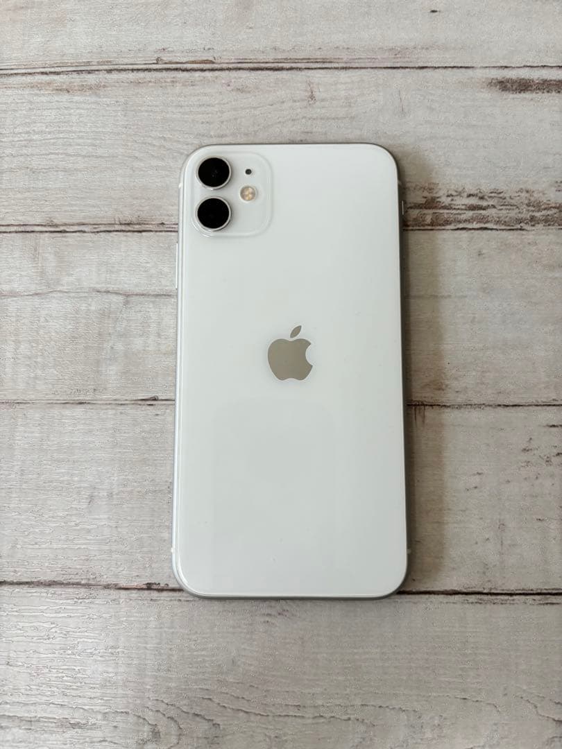 iPhone11 128GB ホワイト　カメラ不具合　　ジャンク